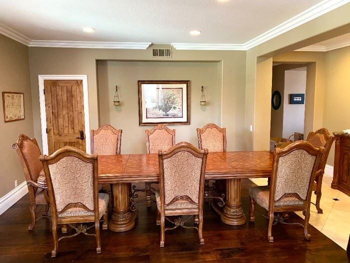 Micheal Amini Formal Dining table, 10 Piece, Tuscan Style,  carved wood Beautiful ! 12 Feet Will adjust down to 6 Feet with CUSTOM Hard Cover