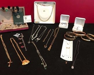 Large Lot Of Jewelry Pieces