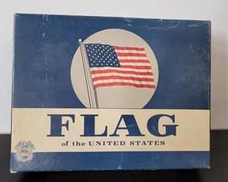 VINTAGE AMERICAN FLAG