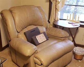 Leather recliner/massage chair
