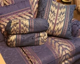 Sofa in navy/ burgandy/ beige