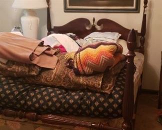 Four poster broken pediment full size bed frame and mattress set, side table, lamp, comforter set