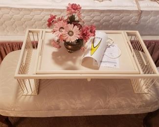Bed tray