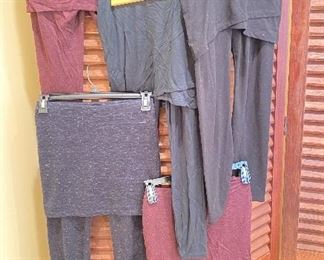 Cabi skirted leggings Size S