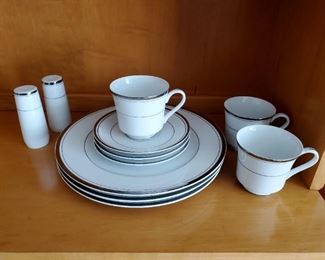 Wallace Heritage Newport service for 3 (11 pieces)