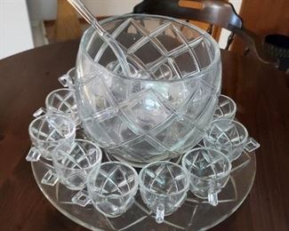 Deco Clear Glass Punch Bowl with 12 Diamond Shape Handle Cups and plate
