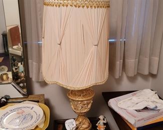 Vintage Ceramic Lamp\