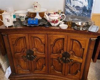 Vintage Server Fold Out Top