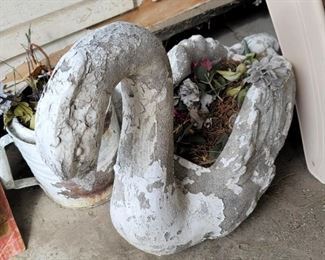 Swan Planter