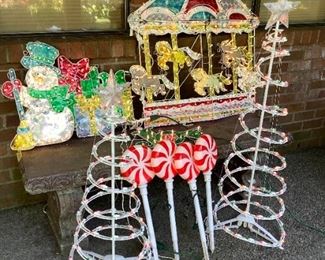 Rijo350 Outdoor Christmas Carousel