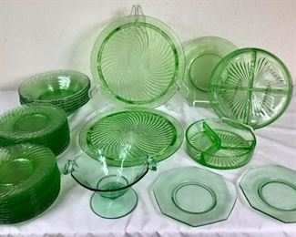 Rijo623 Green Glass Assortment