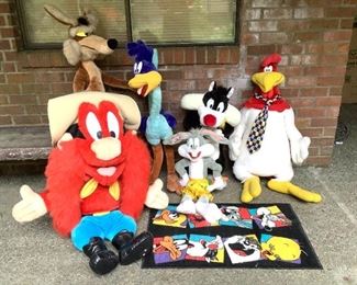 Rijo641 Looney Tunes Large Plush Characters