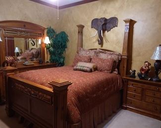 Queen Bedroom Set.