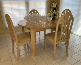 Kitchen Table with 4 Chairs