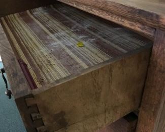 #128	oak dresser 5 drawers 34x17x48	 $175.00 	
