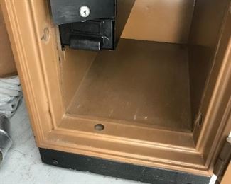 #155	Meilink fire proof heavy safe combonation 17x23x22	 $150.00 	
