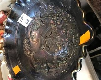 #205	carnival glass with windmill on the middle  bowl 	 $20.00 	
