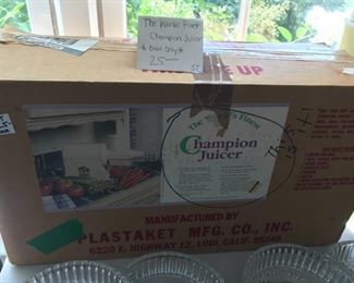 #213	World famous Champain juicer base only 	 $25.00 	
