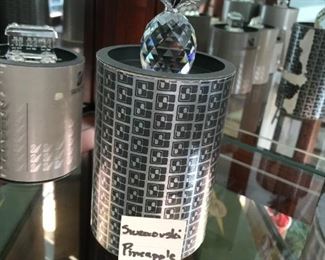 #240	swarovski pineapple 	 $60.00 	

