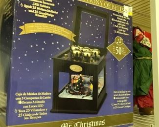 #263	mr christmas Animated music box 	 $25.00 	
