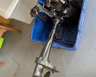 25 HP SUZUKI OUTBOARD MOTOR