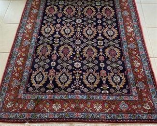 ORIENTAL RUG