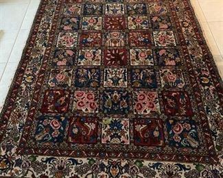 ORIENTAL RUG