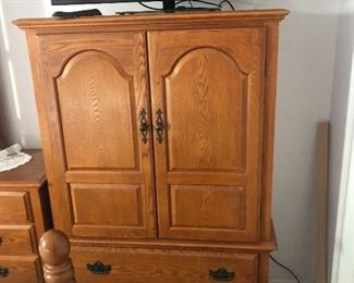 Solid Oak bedroom Chester