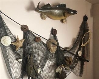 Fisherman's net décor