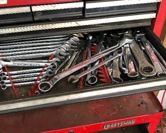 CraftsmanToolbox with craftsman tools