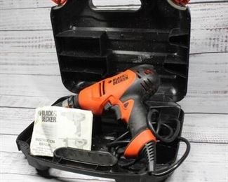 Black and Decker Corded Drill w Case