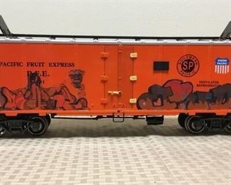 G scale Model Train Pacific Fruit Express orange BOX CAR with Graffiti