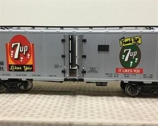 G scale 7 Up Soda box car Model Train