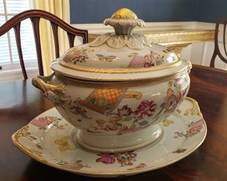 Mattahedeh porcelain tureen and underplate