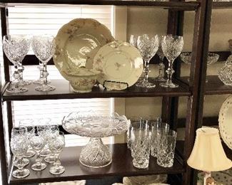 Theodore Haviland, New York, made in America. Gloria pattern. Service for eight.