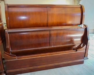 Queen-sized sleigh bed