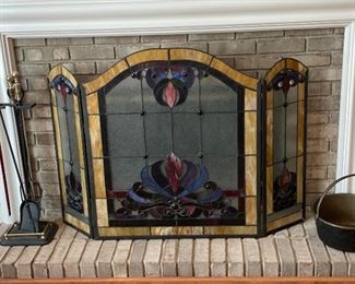 BEAUTIFUL VTG ANTIQUE ESTATE STAINED GLASS HINGED BI-FOLD FIREPLACE SCREEN 