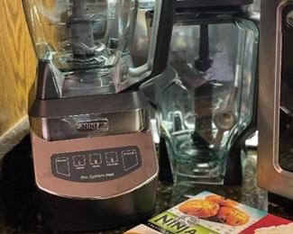 NINJA BLENDER