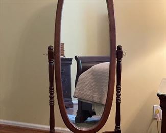 Vtg Traditional Cherry Floor Mirror 