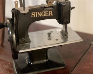 Baby Singer Sewing Machine 