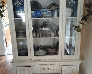 Nice cabinet