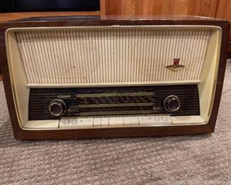 Parsifal Stereo Radio