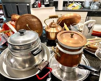 Copper pots, kettle and pans! Perfect for the collector. 