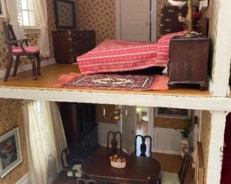 The Newton Dollhouse