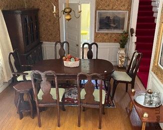 The Newton Dollhouse