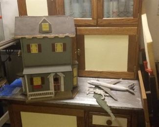 Vintage Farmhouse Kitchen & Hoosier Style Cabinets