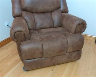Super comfy oversized lounge chair