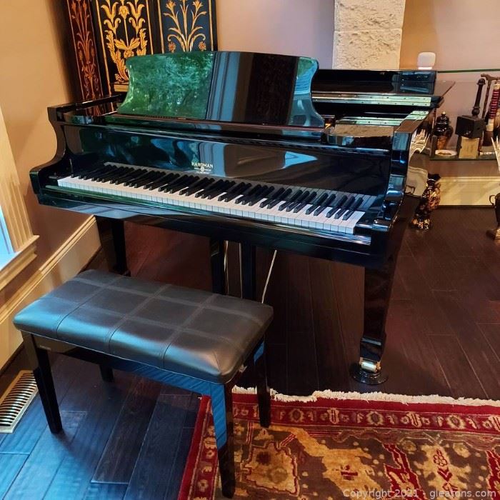 Stunning Hardman Peck Polished Ebony Baby Grand Piano and Bench
