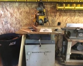 Delta radial saw/ stand