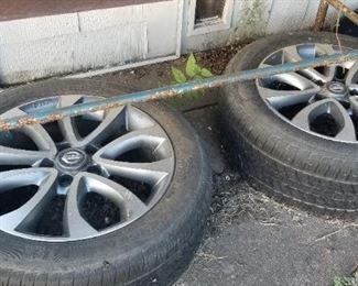 Nissan Juke tires